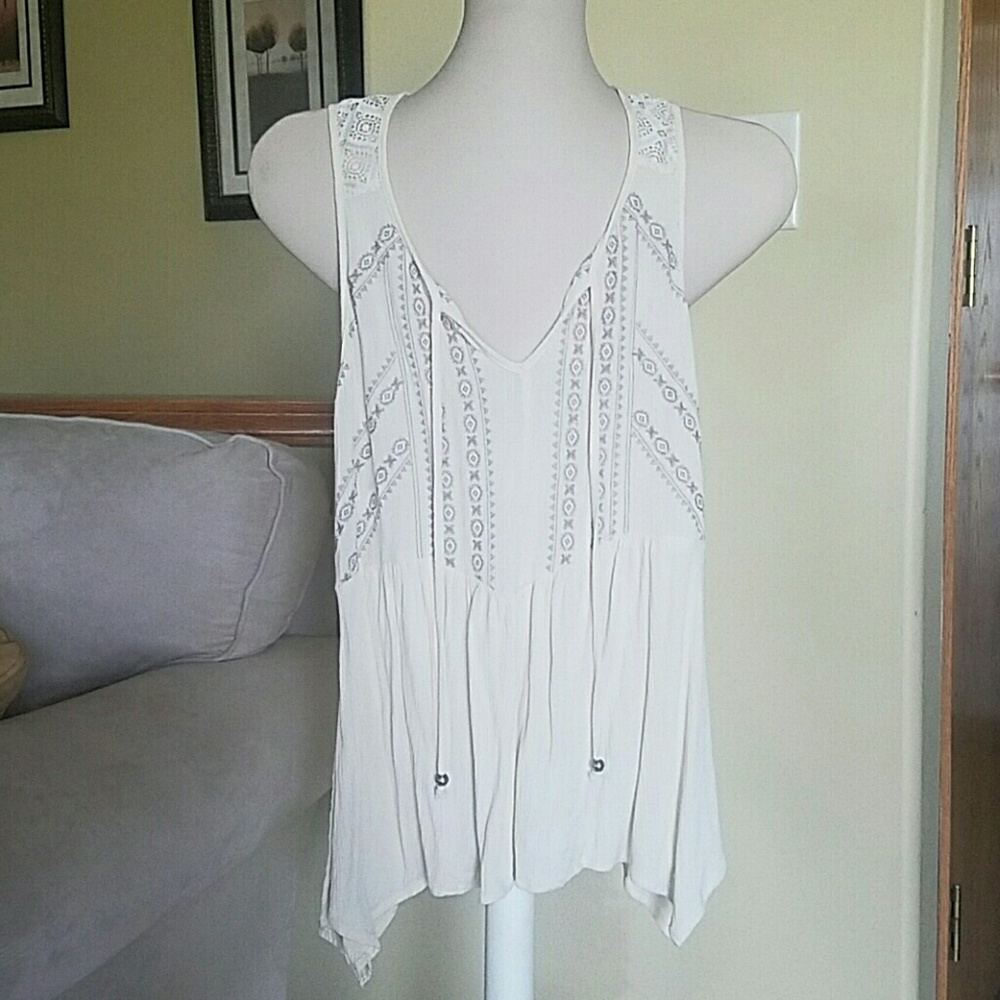 Women's sleeveless blouse